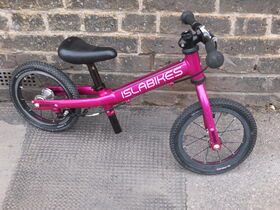 SECOND HAND Islabikes Rothan 12 balance bike Pink